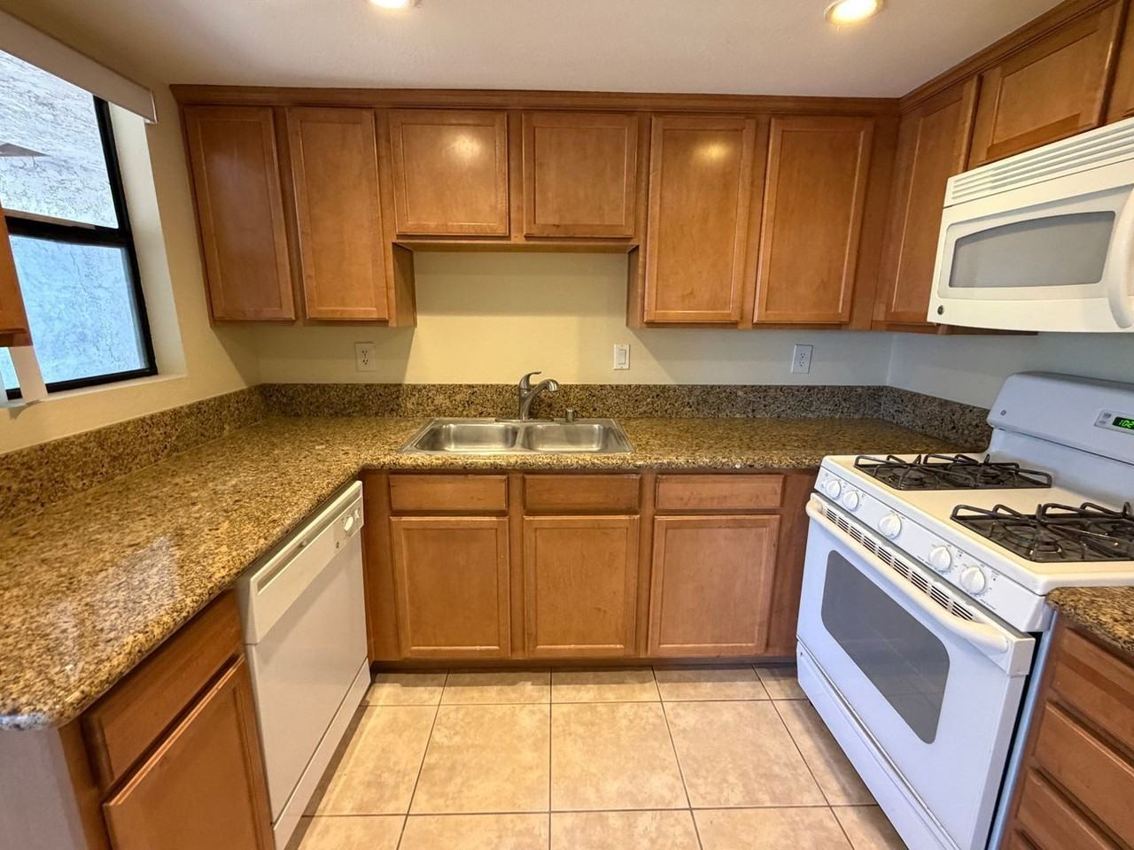 1329 Massachusetts Ave #201 - Photo 4 of 11