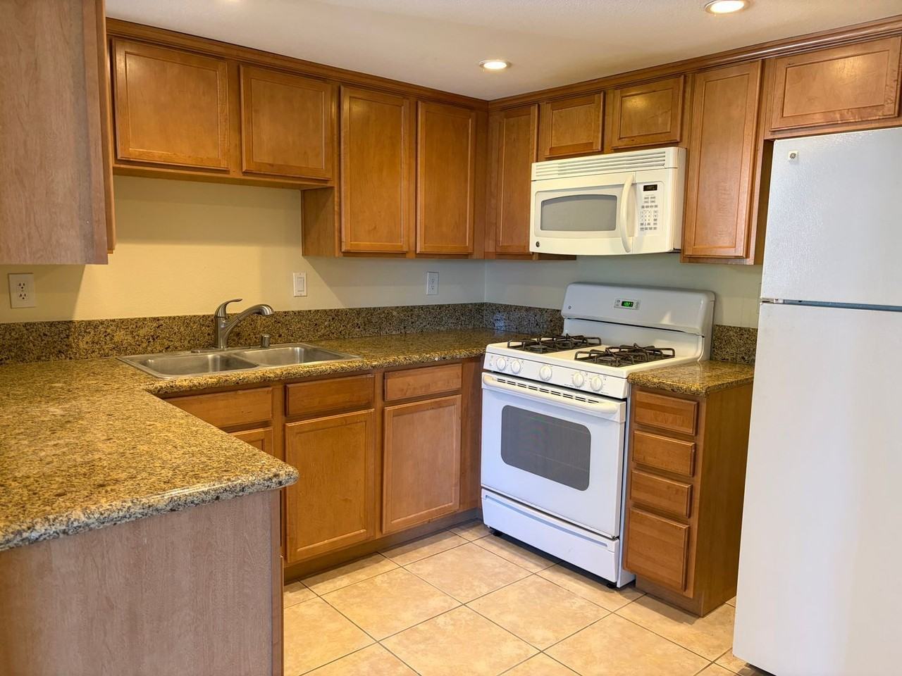 1329 Massachusetts Ave #201 - Photo 5 of 11
