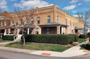 1498 Summit St - Photo 1 of 1