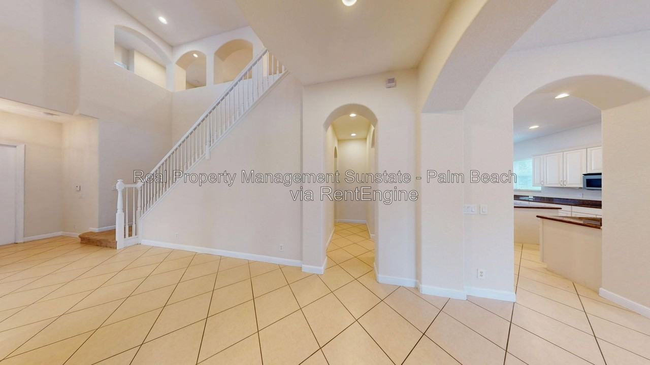630 Triana St - Photo 7 of 48