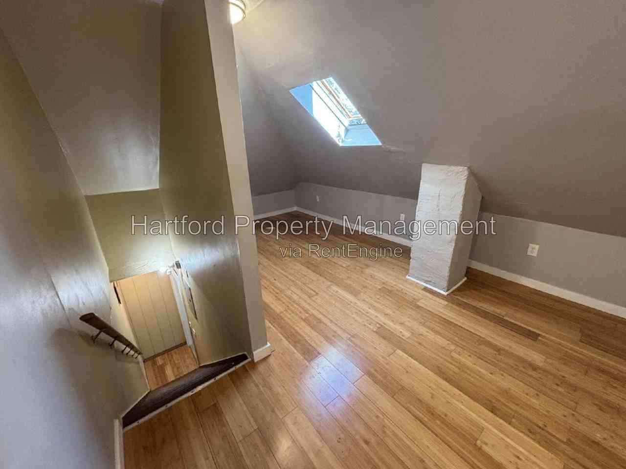 42 Spruce St #3 - Photo 4 of 7