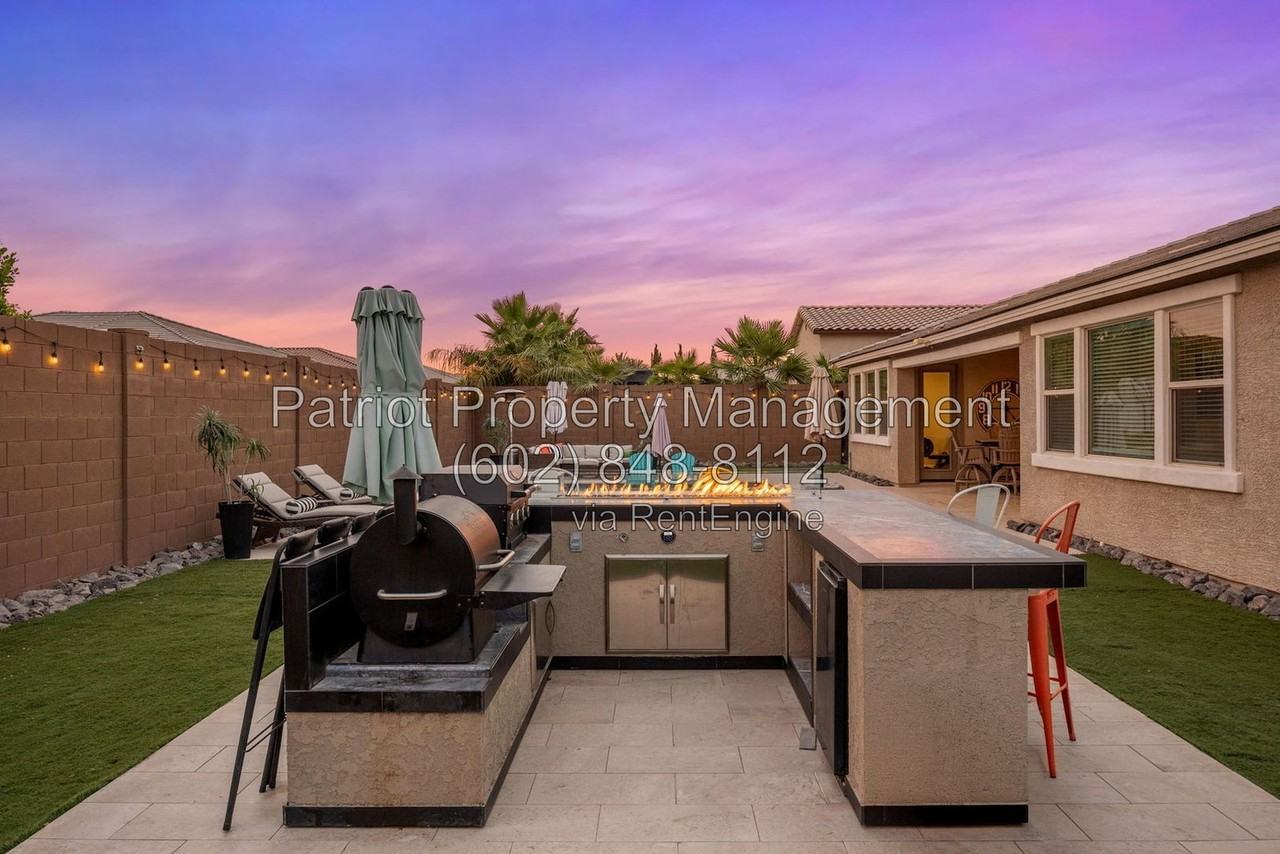 12515 W Tuckey Ln - Photo 4 of 50