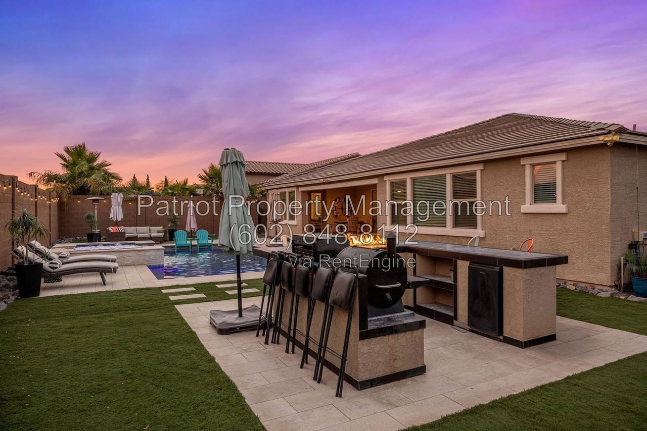 12515 W Tuckey Ln - Photo 7 of 50