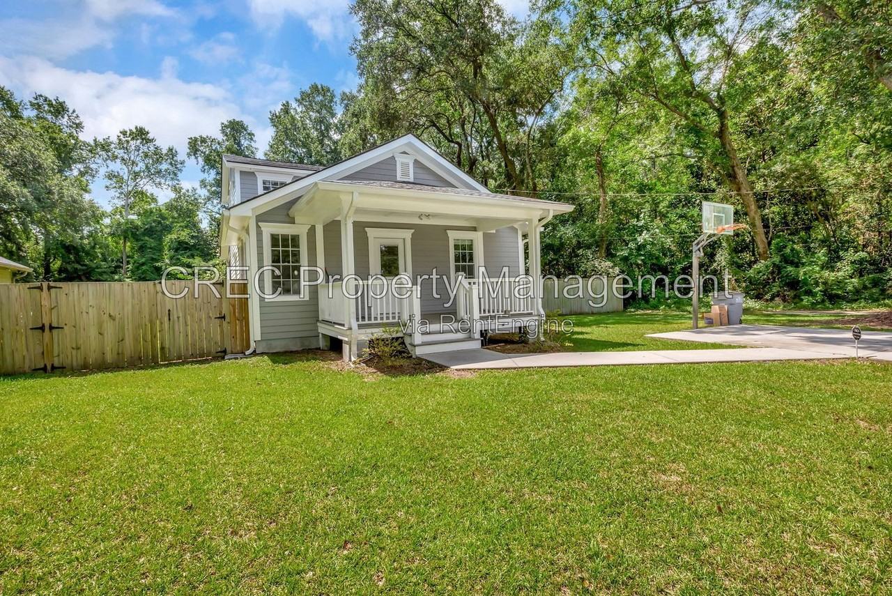 7022 Orvin St - Photo 3 of 44