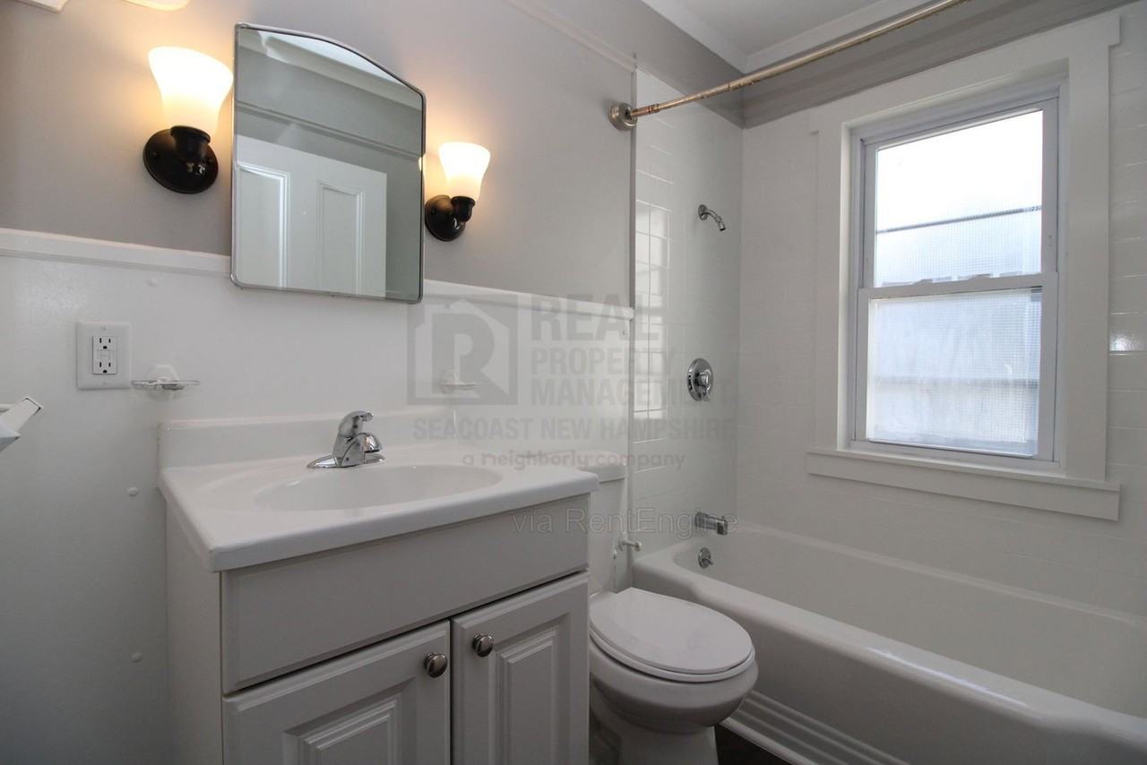 20 Pearl St #C - Photo 6 of 8
