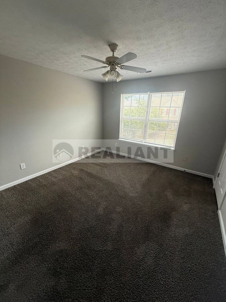 224 Simba Way - Photo 3 of 9