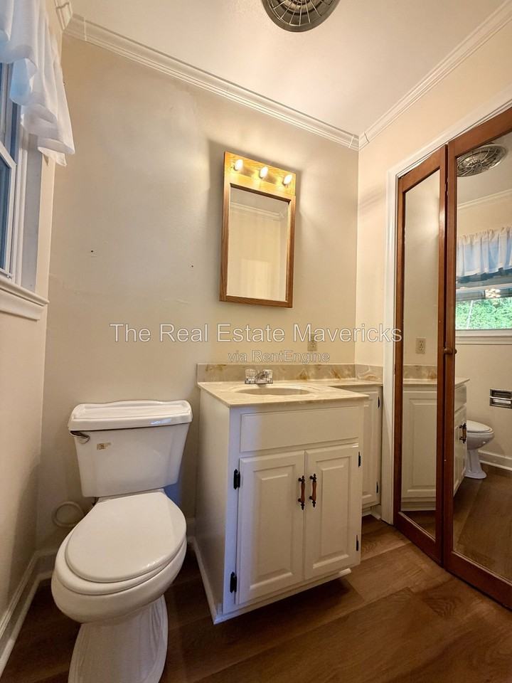 1145 Tamarack Trl - Photo 6 of 12