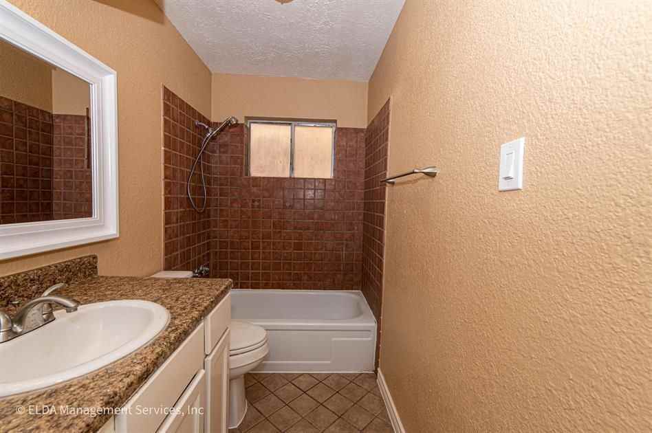 12834 Timothy Dr - Photo 3 of 23