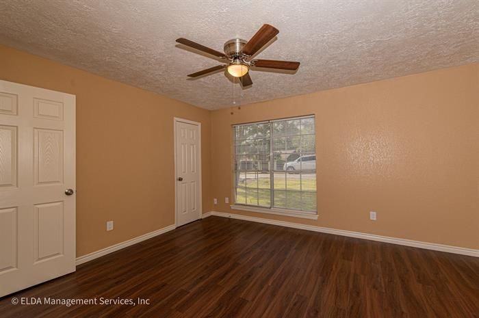 12834 Timothy Dr - Photo 7 of 23