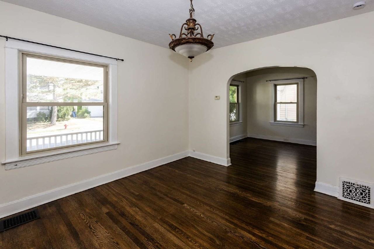 1536 Elmwood Ave - Photo 7 of 16