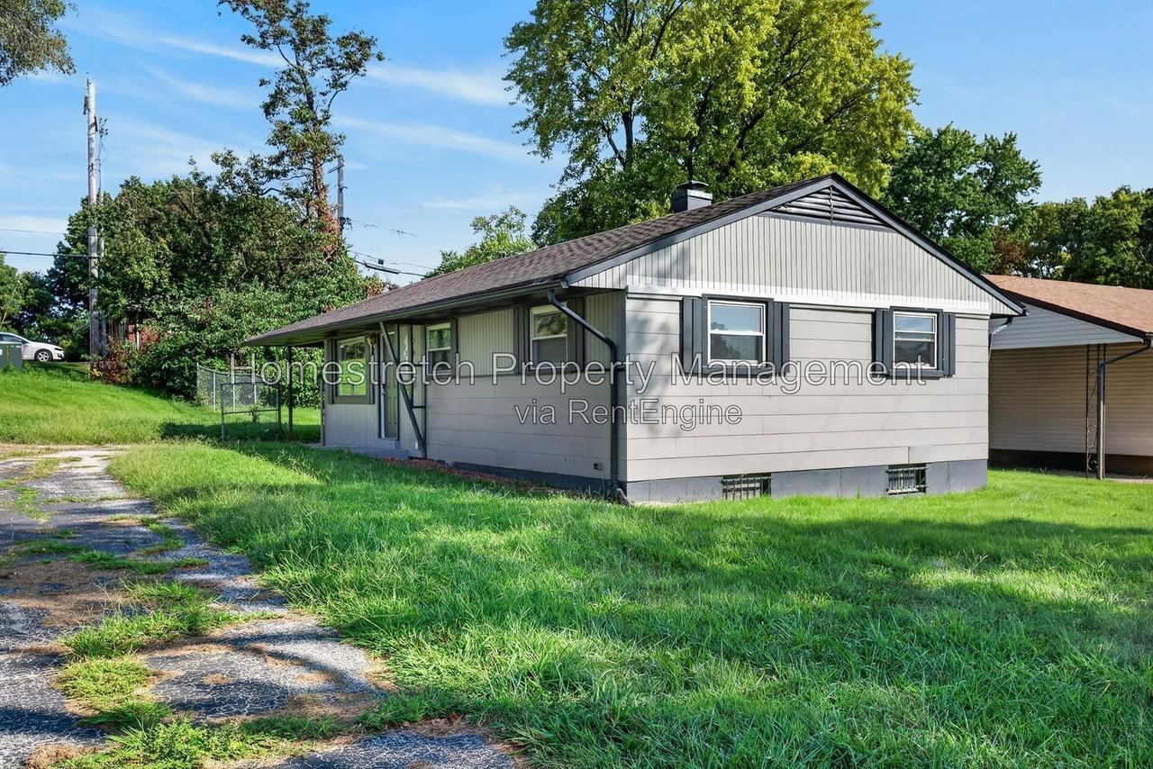 24 Shepley Dr - Photo 3 of 26