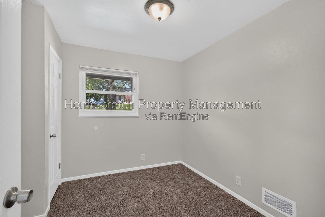 24 Shepley Dr - Photo 6 of 26