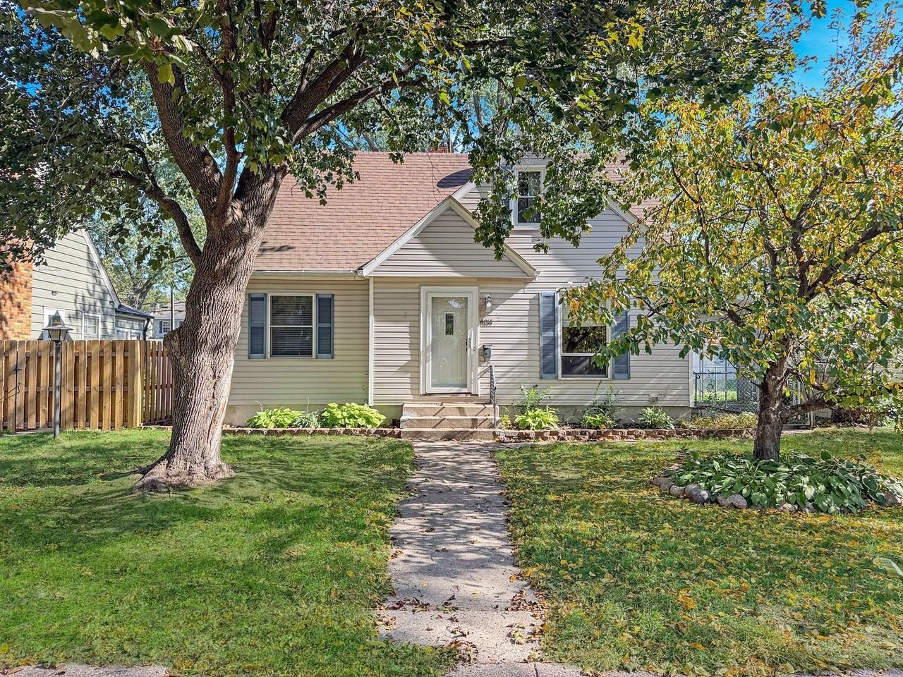 4014 Regent Ave N - Photo 2 of 20