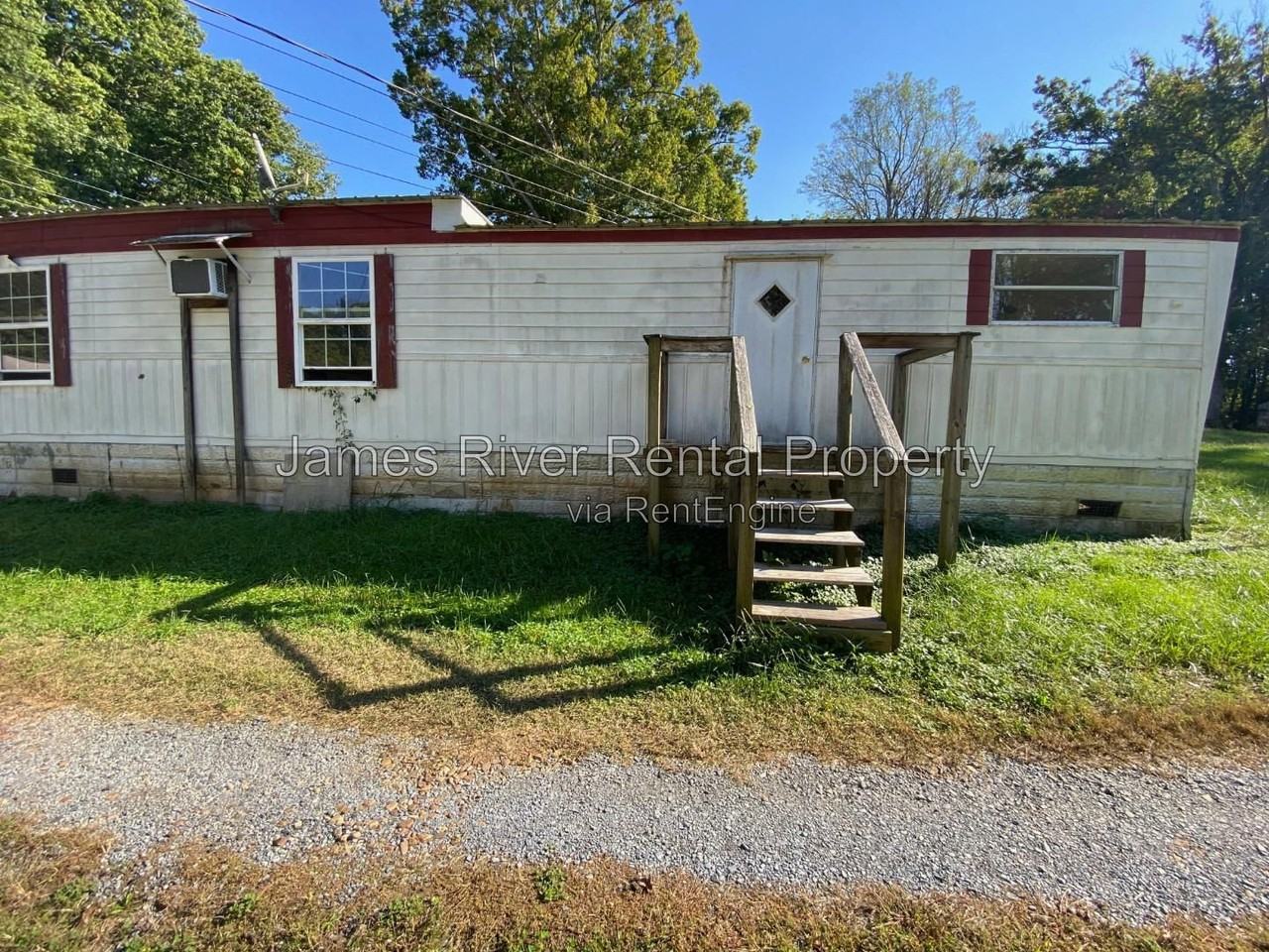 132 Pomona Dr - Photo 2 of 3