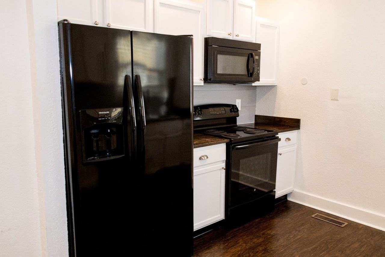 909 S Chattanooga St #B - Photo 6 of 15