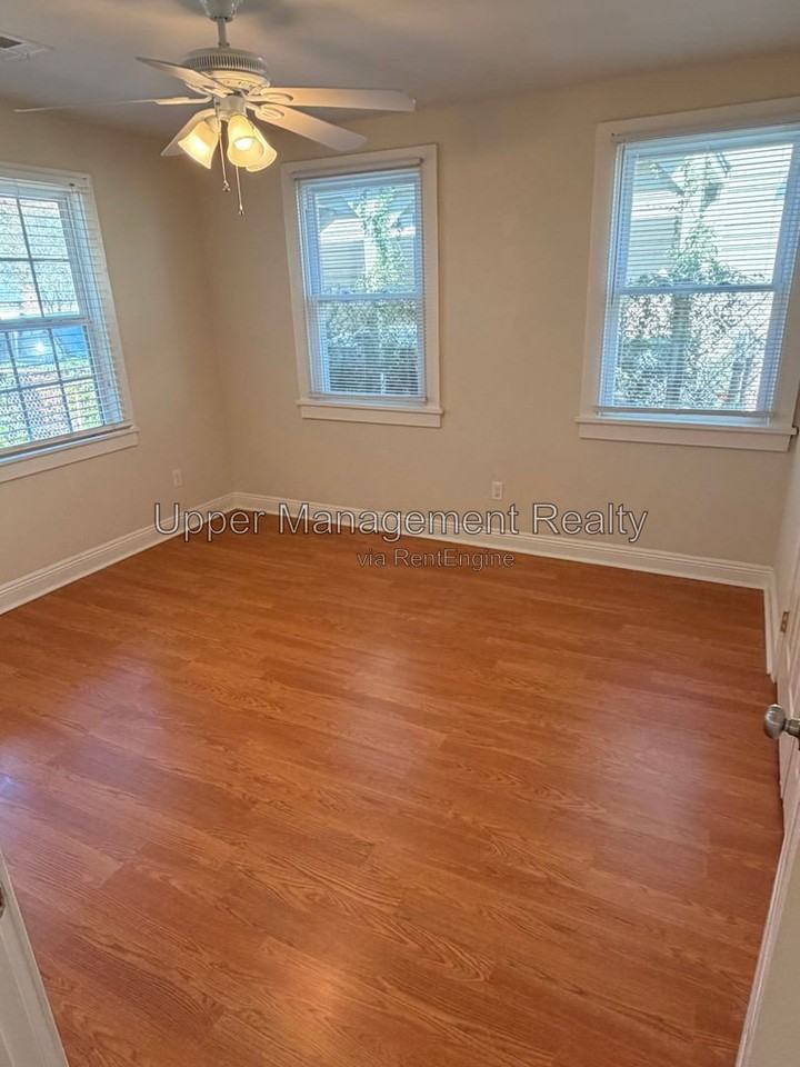 2123 Valence St - Photo 5 of 20