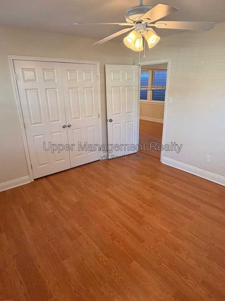 2123 Valence St - Photo 6 of 20