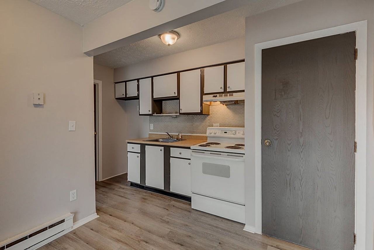 422 S Miami Ave #8 - Photo 7 of 17