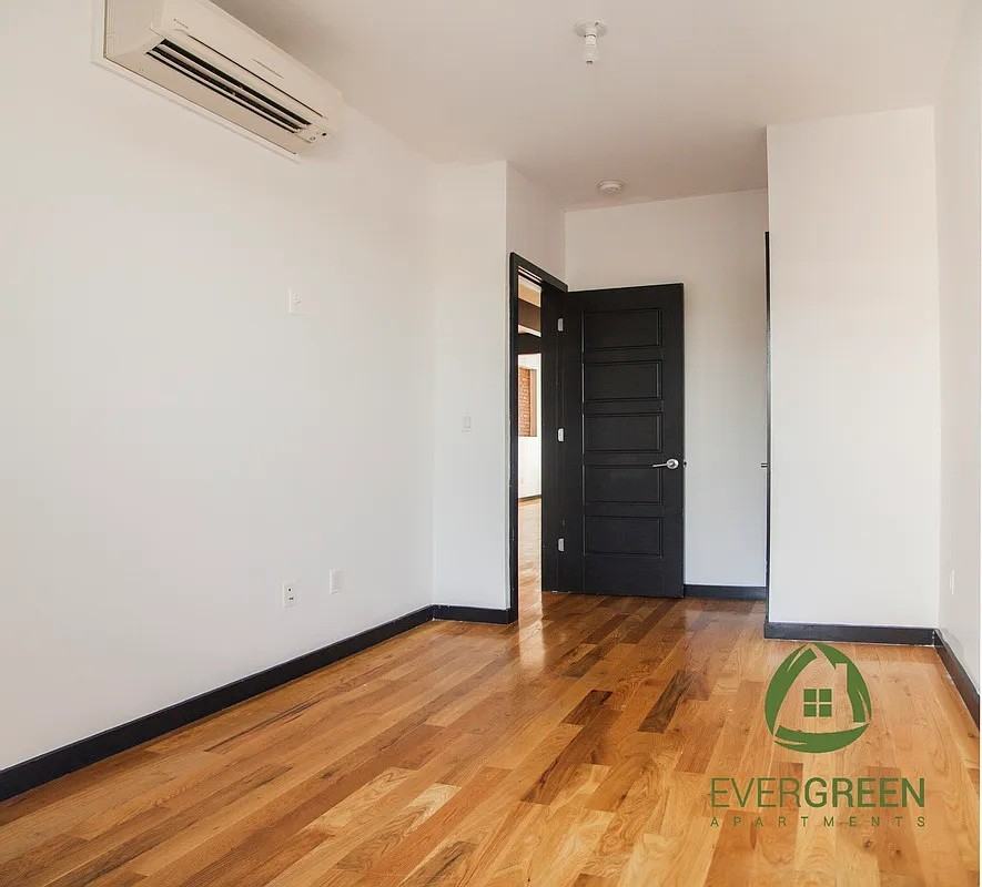 957 Kent Avenue #4 - Photo 2 of 7