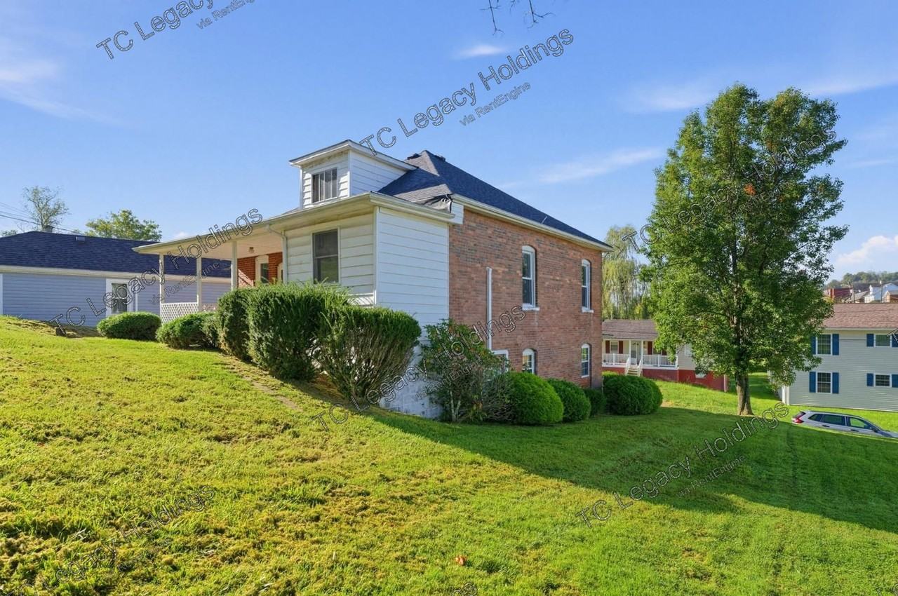 2014 Henderson Ave - Photo 2 of 35