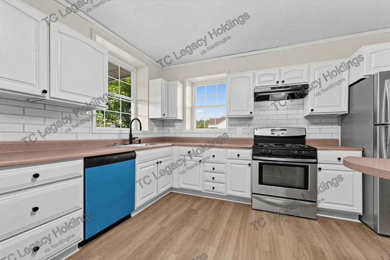2014 Henderson Ave - Photo 7 of 35