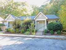 200 Idlewild Dr #B - Photo 1 of 1