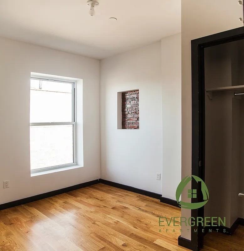 957 Kent Avenue #4 - Photo 7 of 7