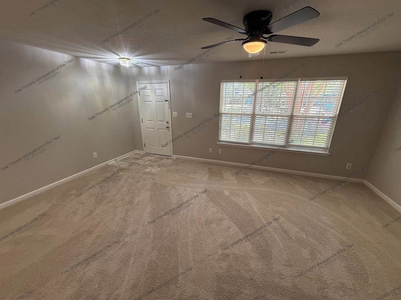 5302 Strasburg Dr - Photo 3 of 18