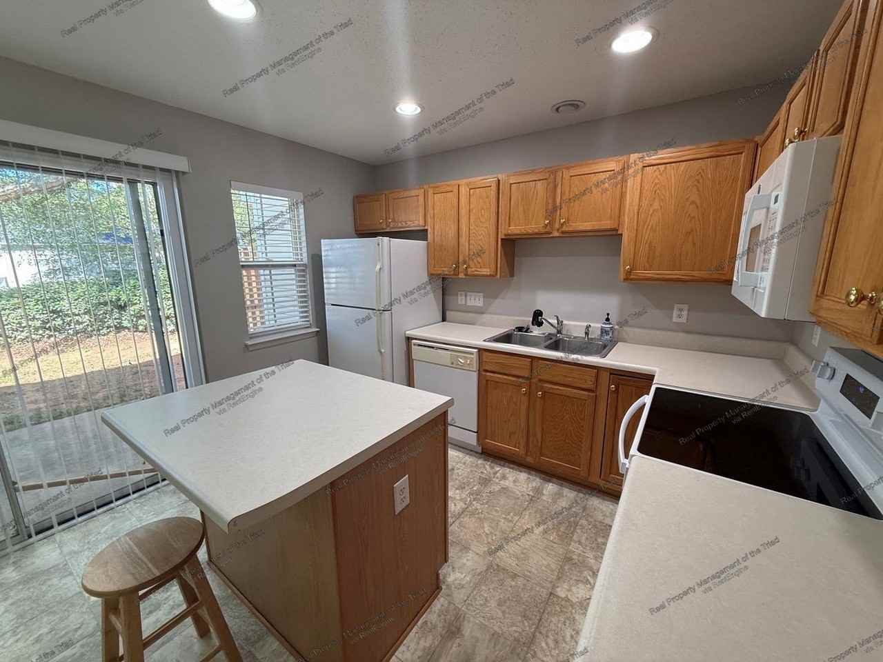 5302 Strasburg Dr - Photo 5 of 18