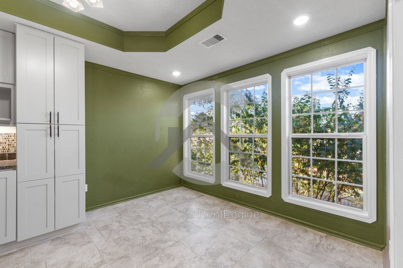 1660 Nighthawk Cir - Photo 6 of 18