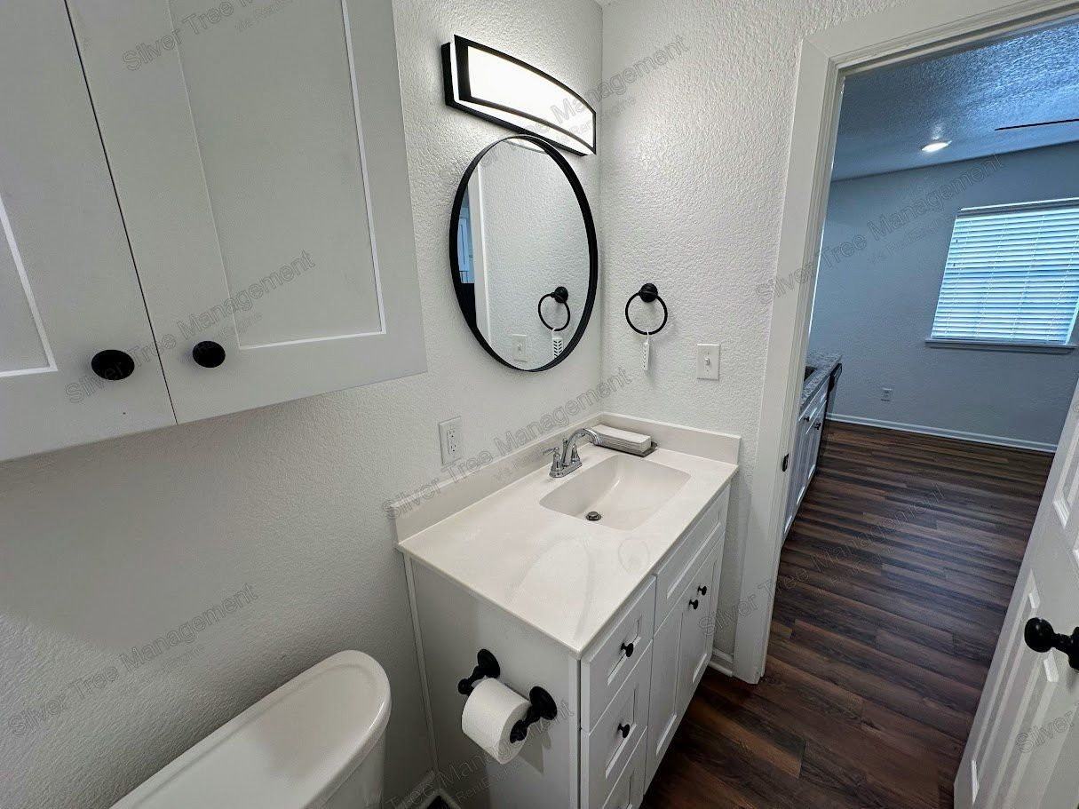124 W Rock Island Ave #200 - Photo 7 of 21