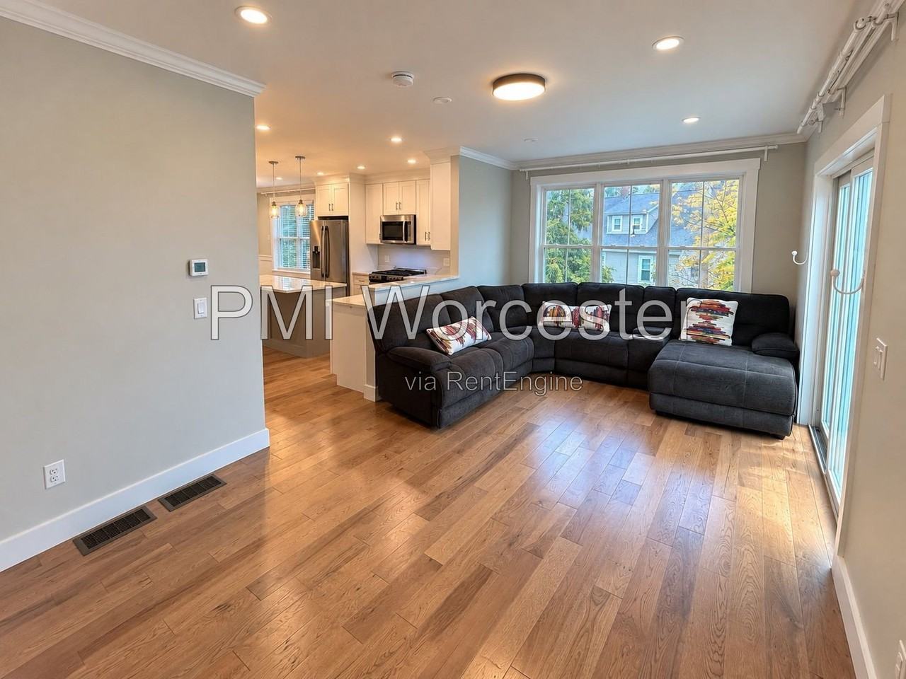 274 Providence Rd #8-8 - Photo 4 of 22
