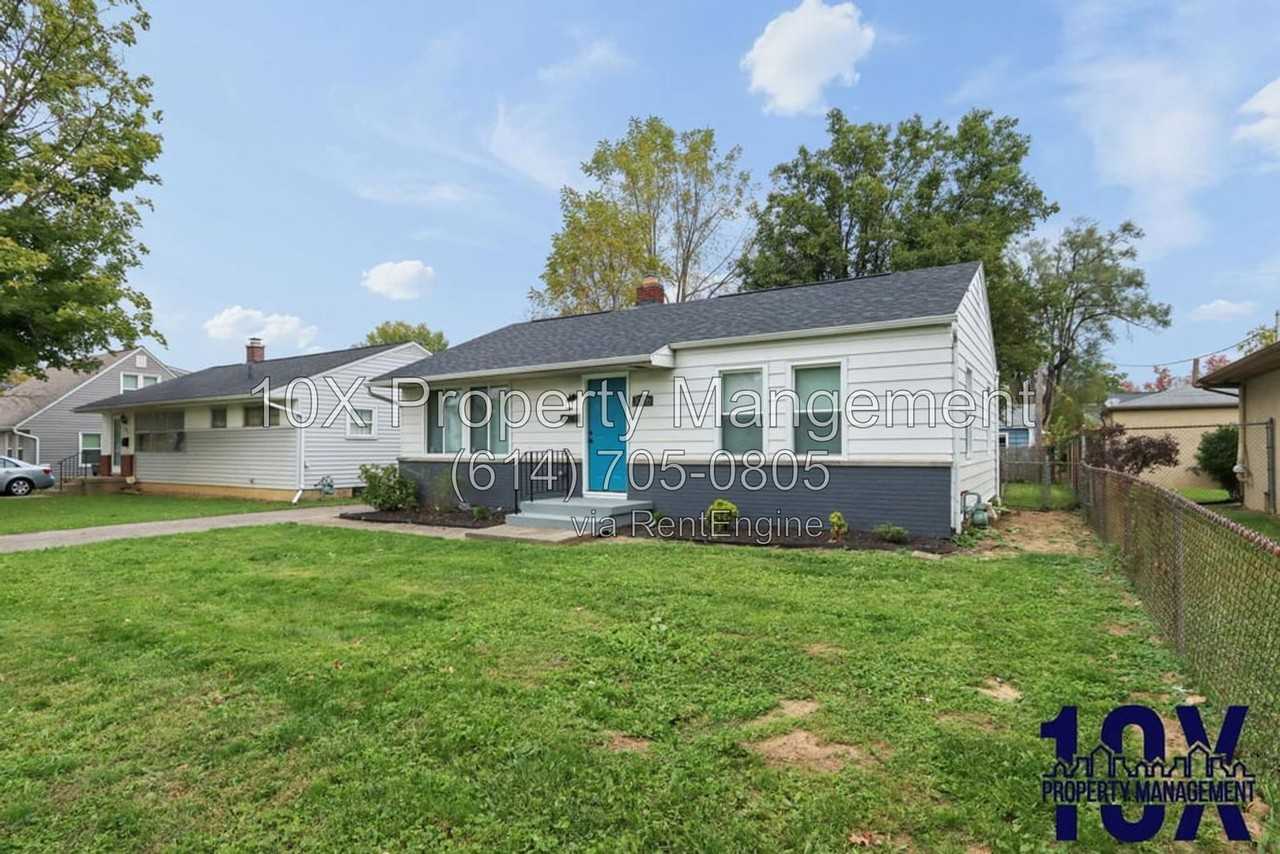 3006 Hampshire Rd - Photo 4 of 28