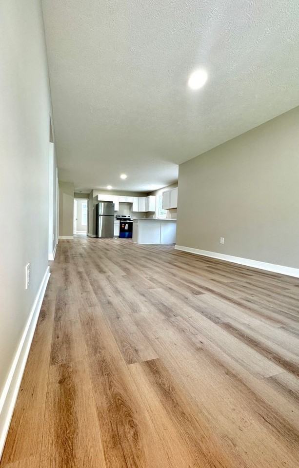 609 Amity Ave #2 - Photo 3 of 15