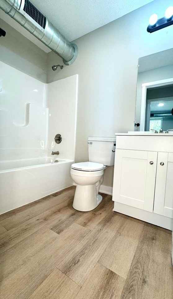 609 Amity Ave #2 - Photo 4 of 15