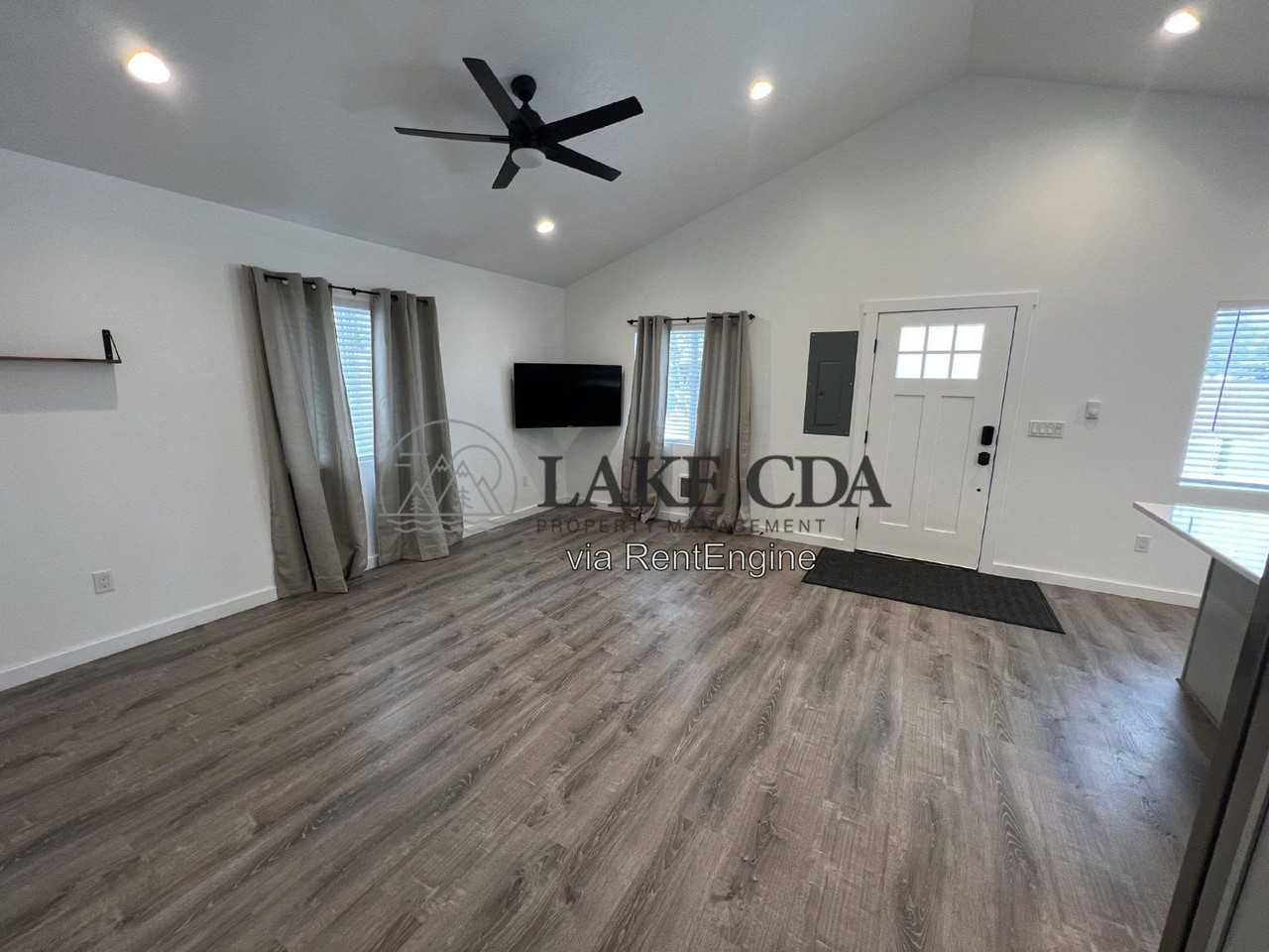 1575 W Orchard Ave #B - Photo 4 of 27