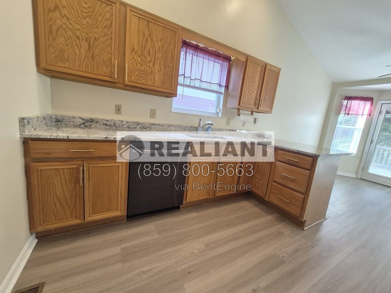 6527 Tall Oaks Dr - Photo 5 of 18