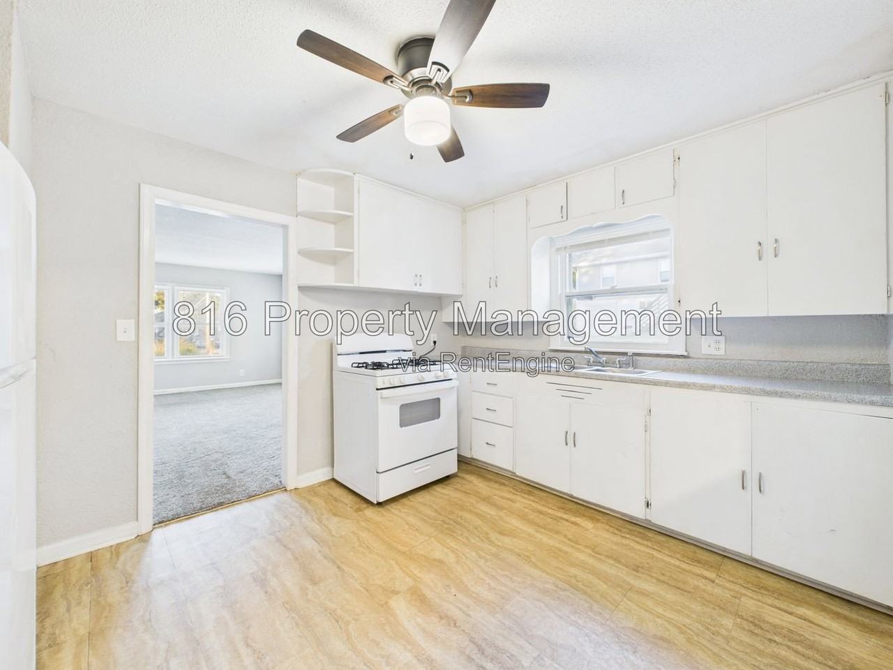 2700 Oakley Ave - Photo 6 of 19