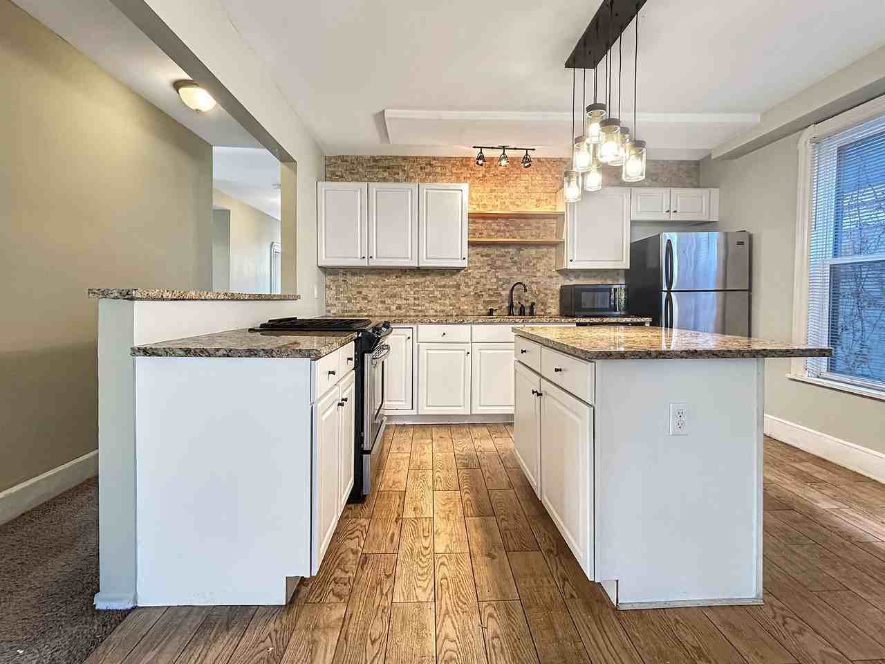 2725 Dupont Ave S #2 - Photo 4 of 24