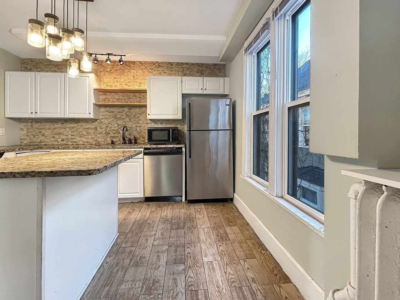 2725 Dupont Ave S #2 - Photo 6 of 24
