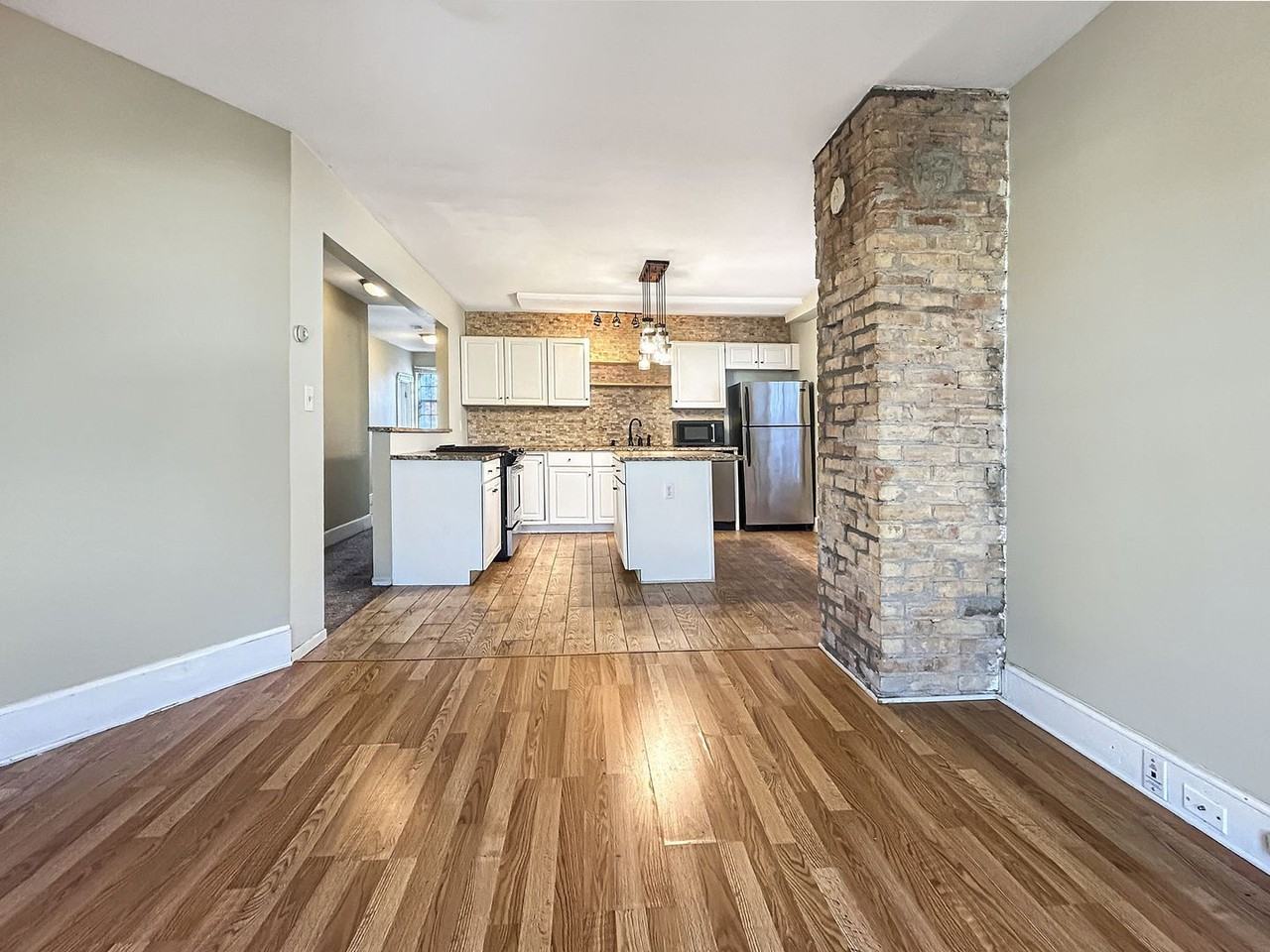 2725 Dupont Ave S #2 - Photo 7 of 24