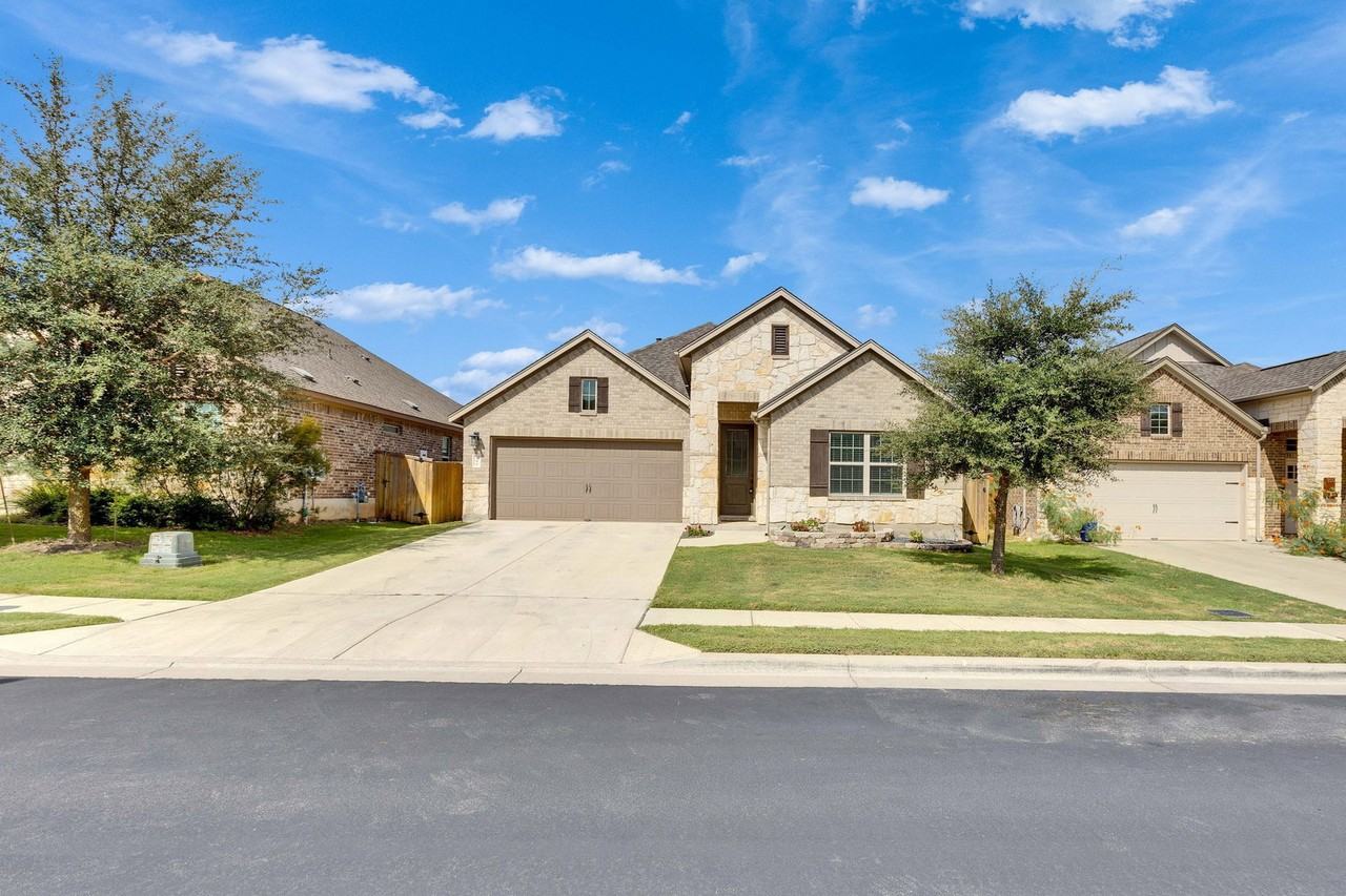 160 Sangaree Dr #T2 - Photo 2 of 50