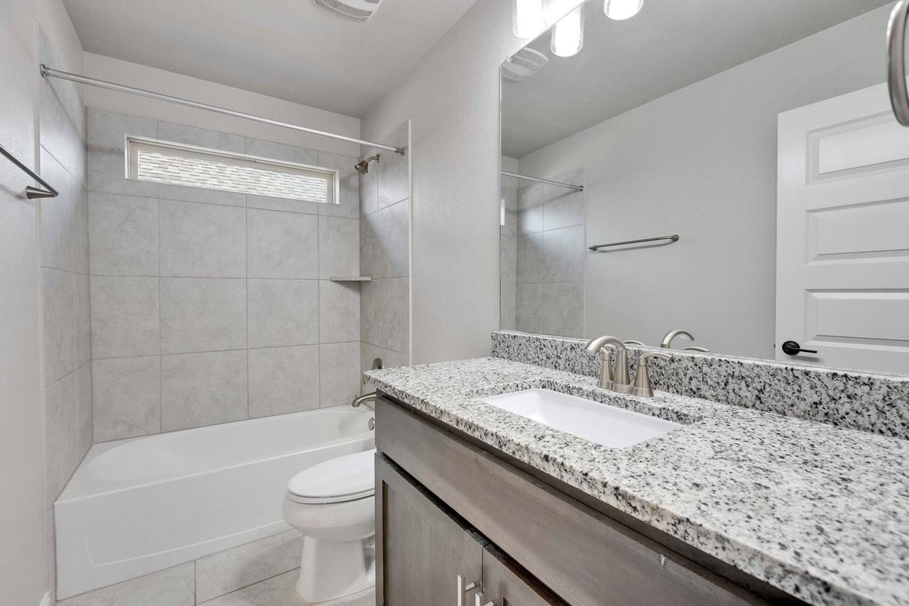 160 Sangaree Dr #T2 - Photo 5 of 50