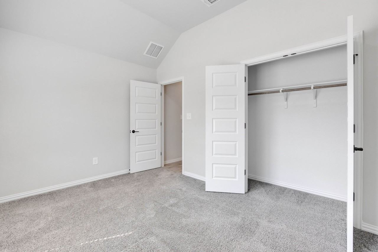 160 Sangaree Dr #T2 - Photo 7 of 50