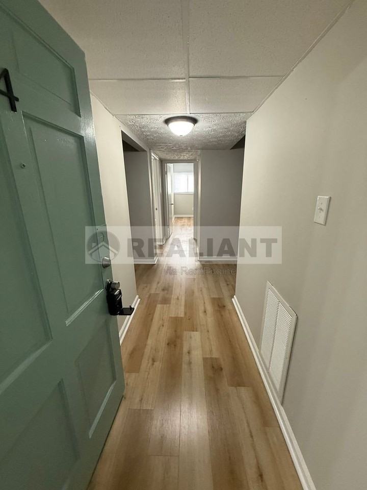 2069 Fontaine Rd #4 - Photo 6 of 7