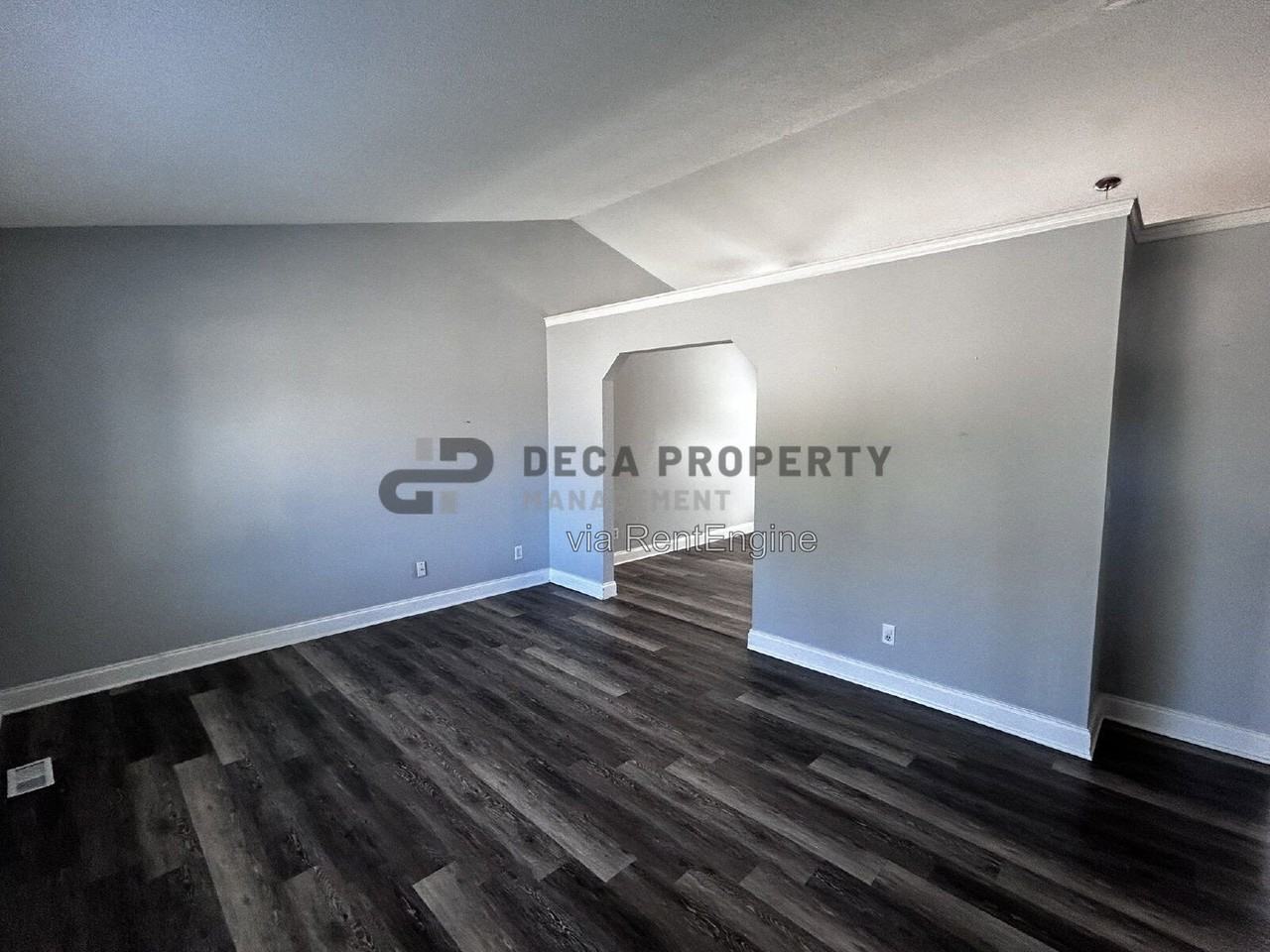941 Guildford Ct - Photo 2 of 26