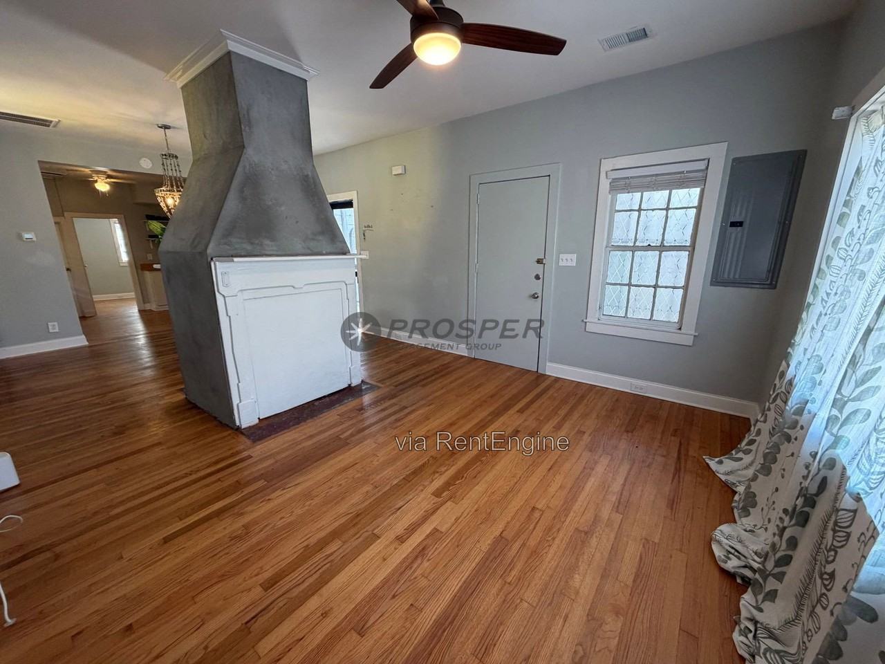 185 Line St - Photo 7 of 18