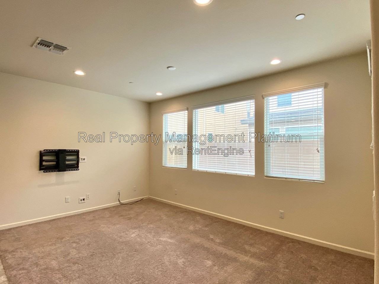 6101 E Brick Dr - Photo 4 of 29