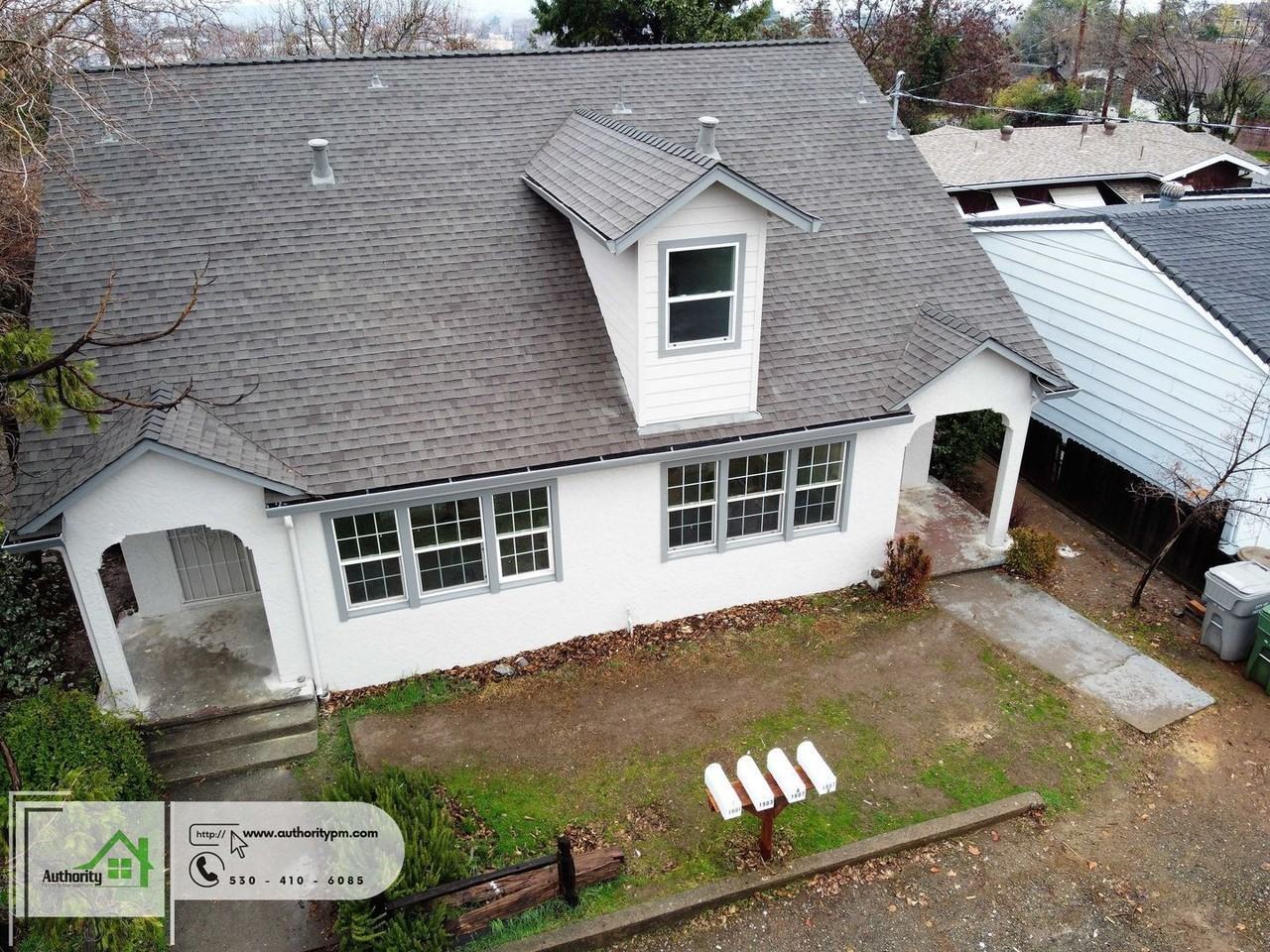 1903 Grace Ave - Photo 2 of 22