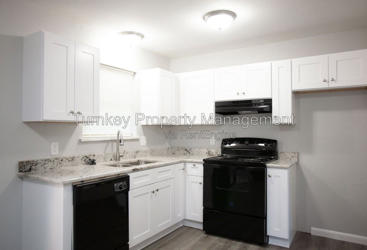 9308 Lew Dr - Photo 2 of 4